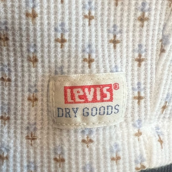 DRY GOODS LEVI WAFFLE TANK TOP Size Medium - Picture 4 of 8